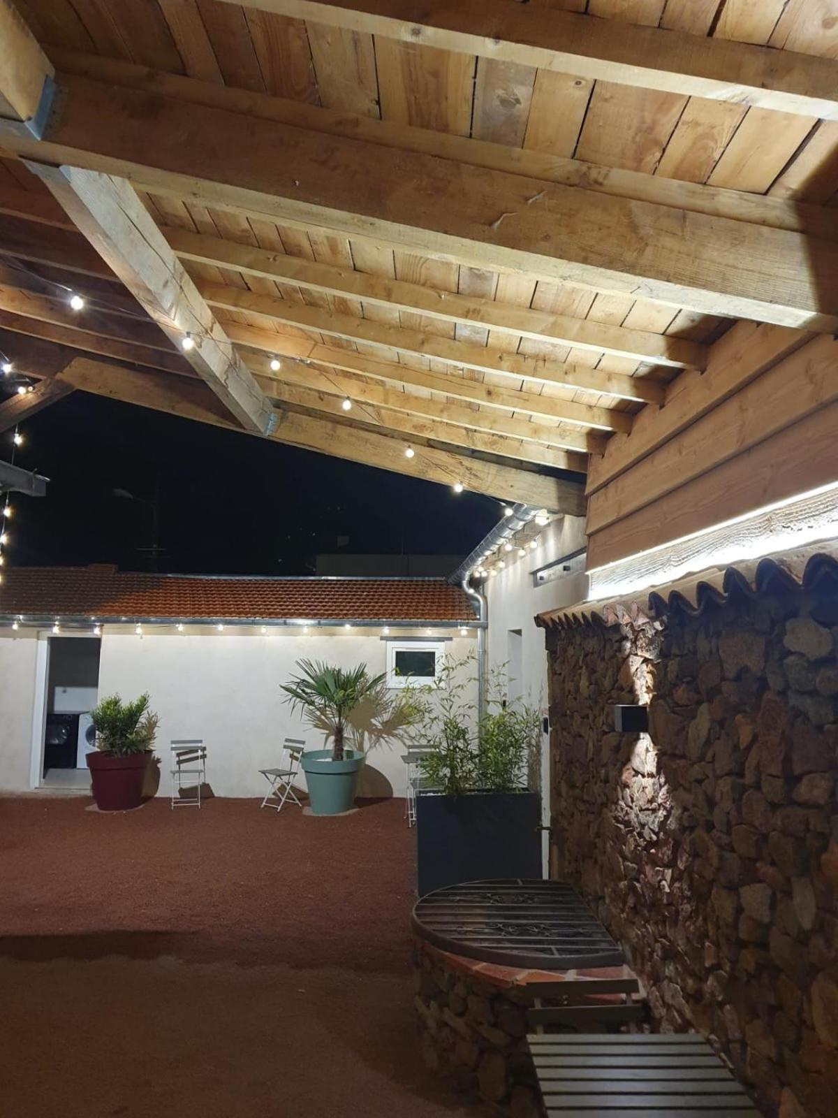 Le Boheme, Sauna & Spa Riorges Exterior photo